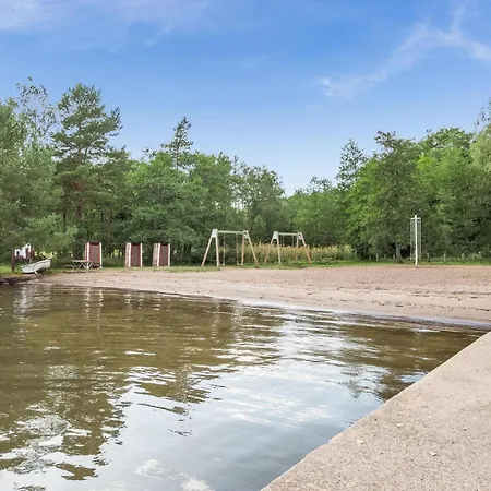 度假居 Sjoeboda Hill By Interhome Inkoo